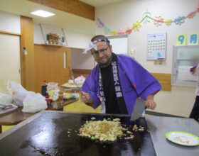 お楽しみ会③　慎ちゃん焼きそば