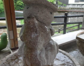 湯原温泉の足湯で癒やしのひととき♫
